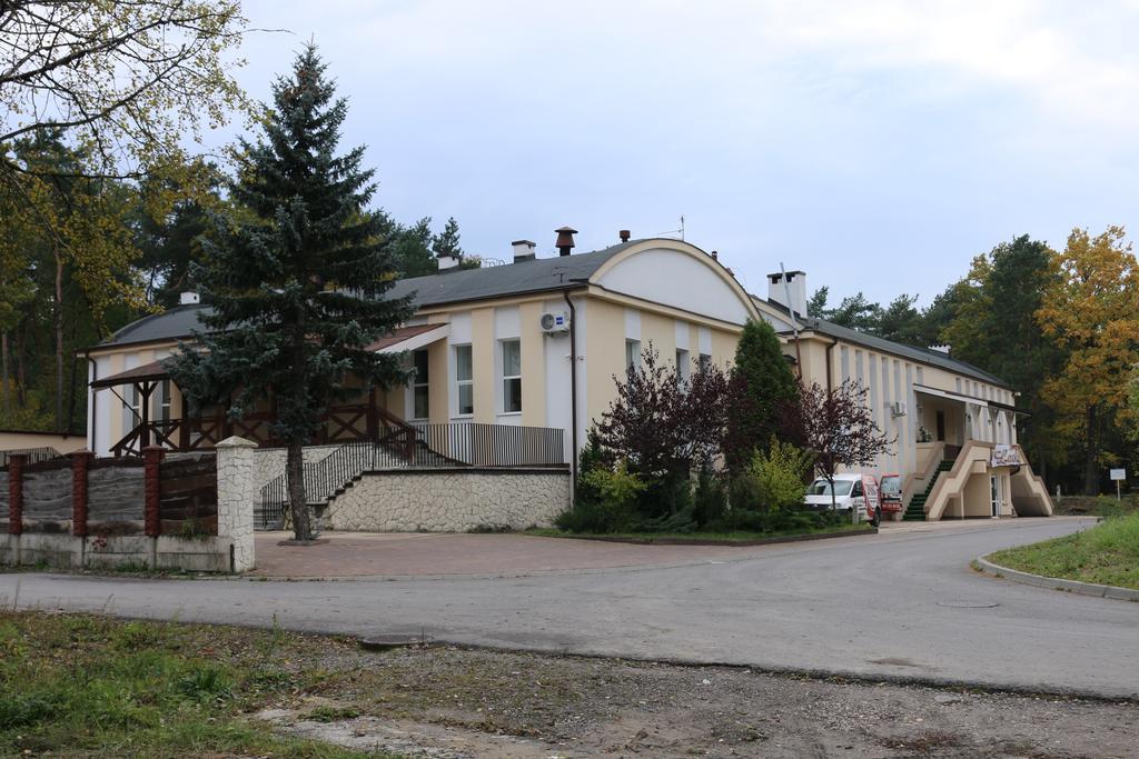Krepiec Hotel Lachowka מראה חיצוני תמונה