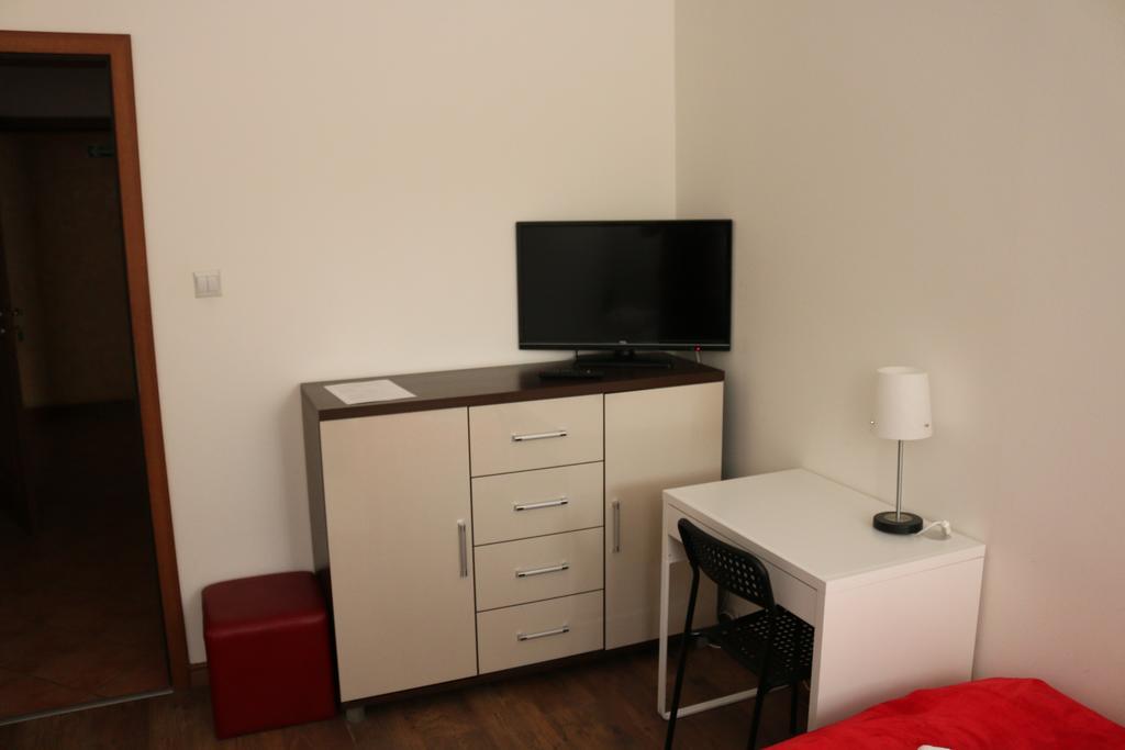 Krepiec Hotel Lachowka מראה חיצוני תמונה
