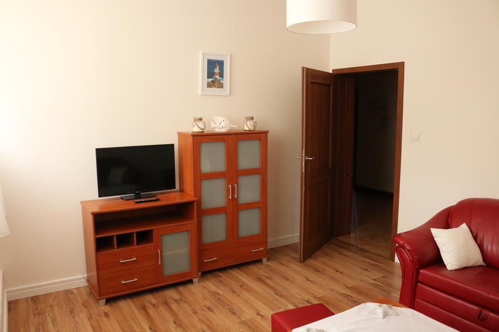 Krepiec Hotel Lachowka מראה חיצוני תמונה