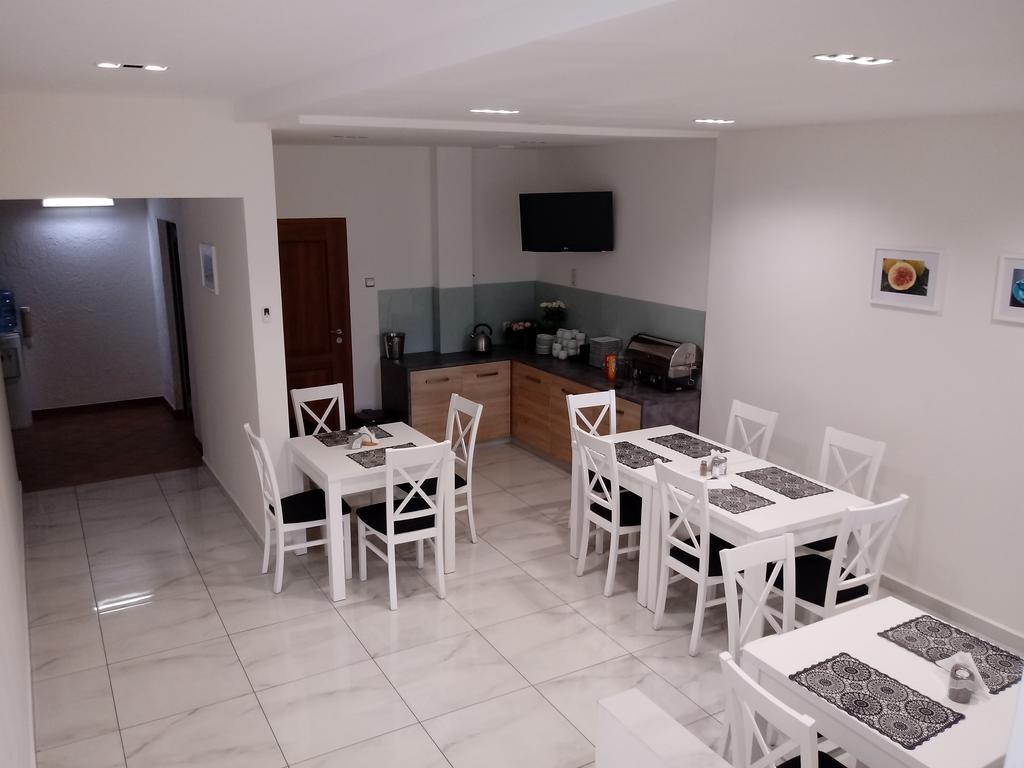 Krepiec Hotel Lachowka מראה חיצוני תמונה